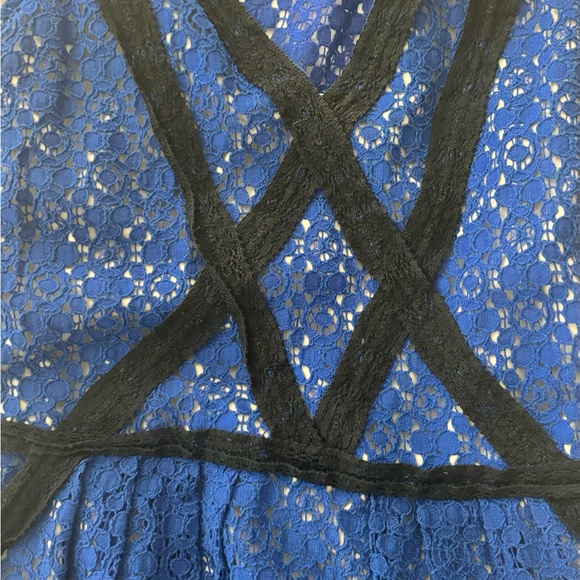 MOVING ONWARDS & UPWARDS DRESS - Picture 4 of 5